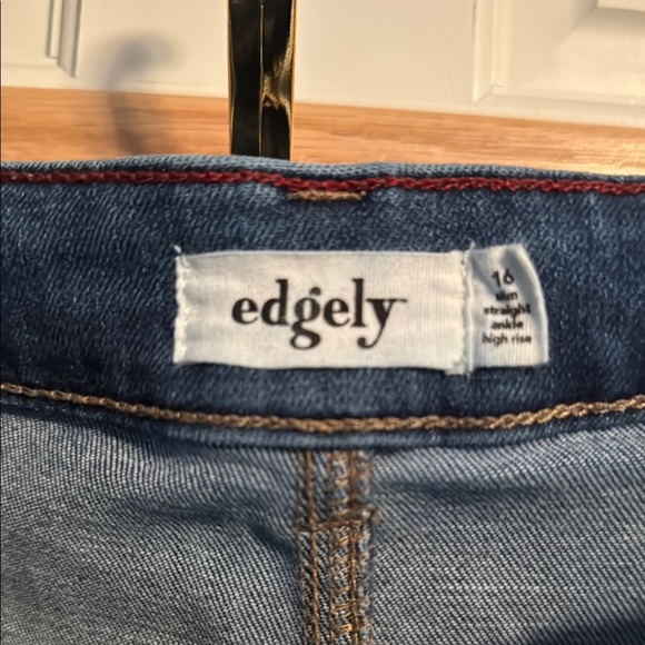 edgy Women's Denim slim straight Ankle high rise Jeans - Picture 2 of 4